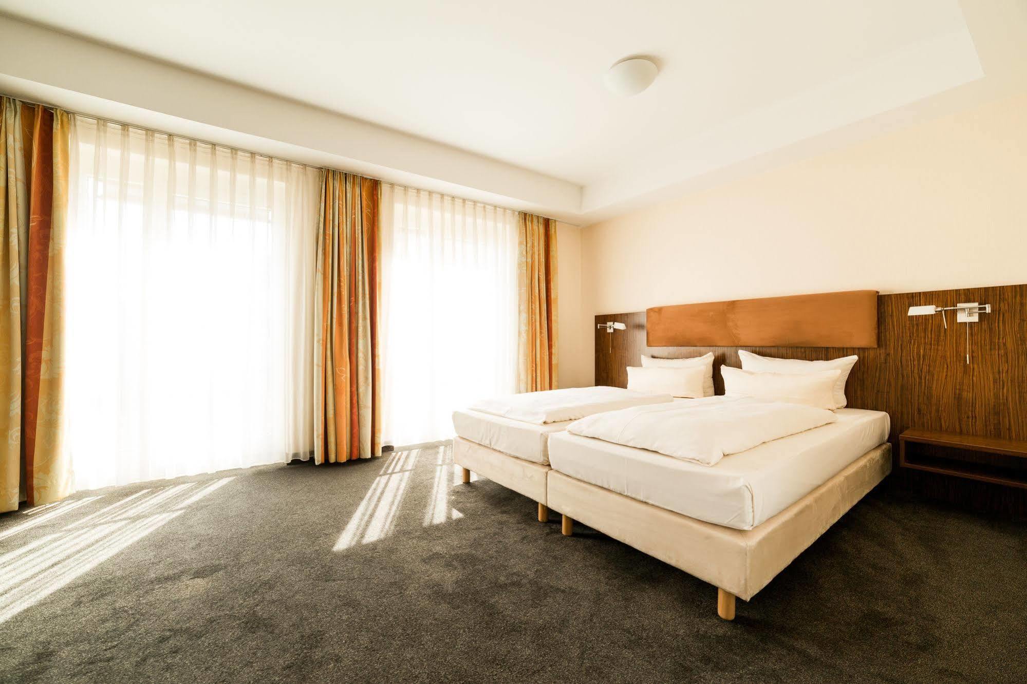 Apartahotel Altes 4*